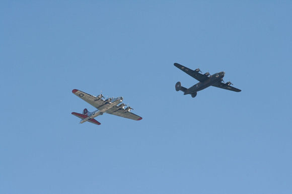 B-17 & B-24